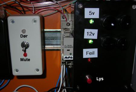 Door LED; mute switch, LED and relay; light button; in the rack box