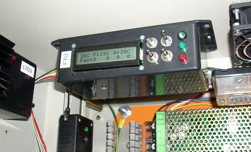 Fan controller with LCD — AVR powered