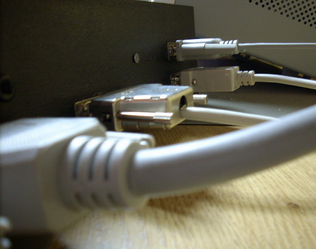 D-sub cables connected