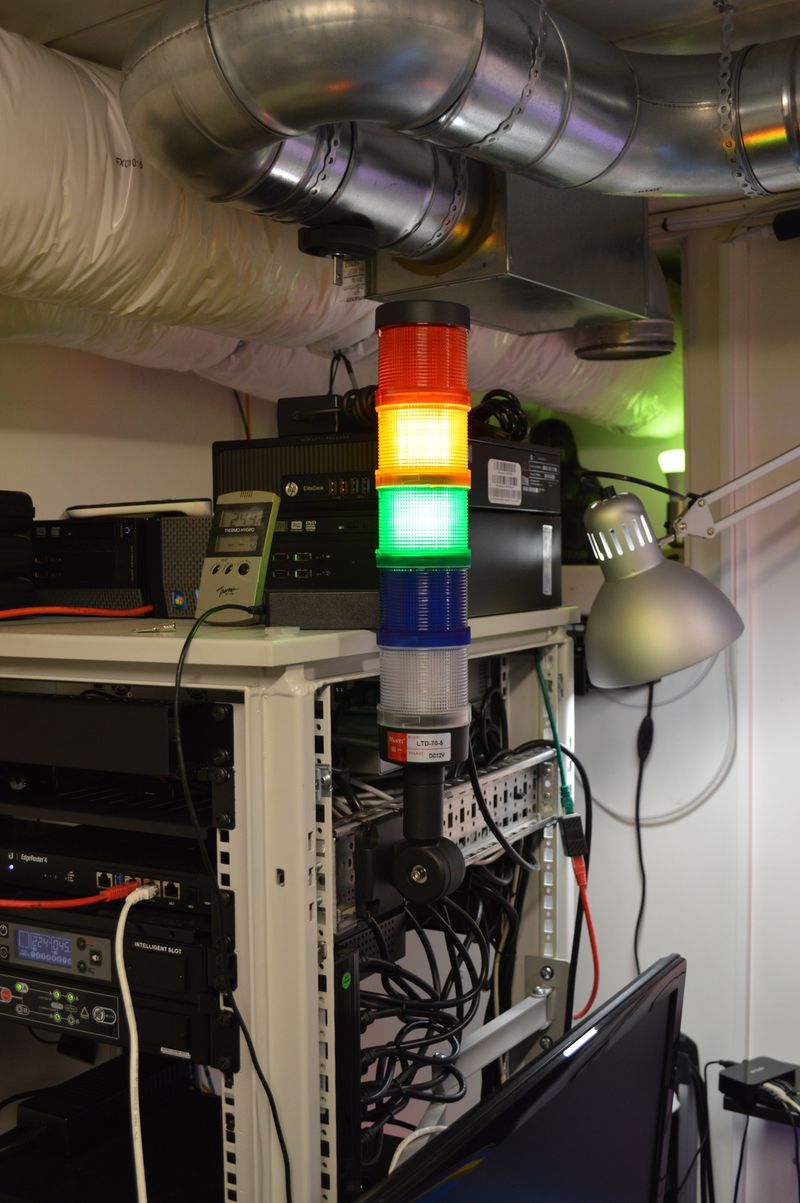 Stack light mounted on homelab rack