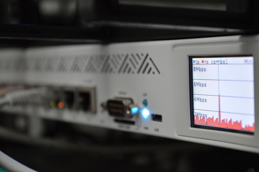 Getting started with MikroTik CCR1009 and RouterOS