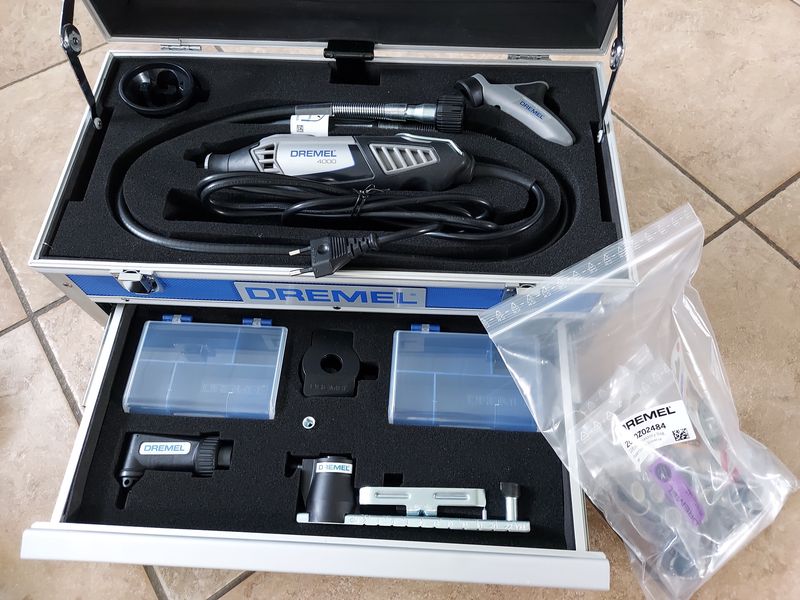 Dremel 4000, with accessories