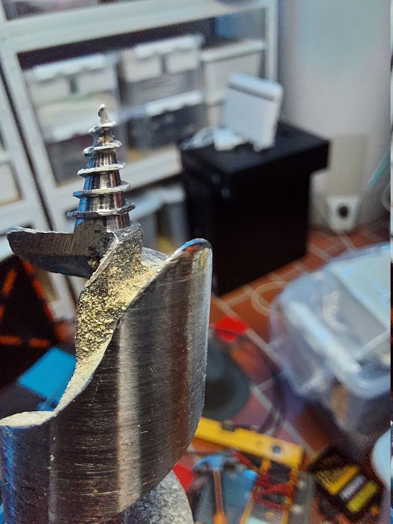 Completely ruined drill bit