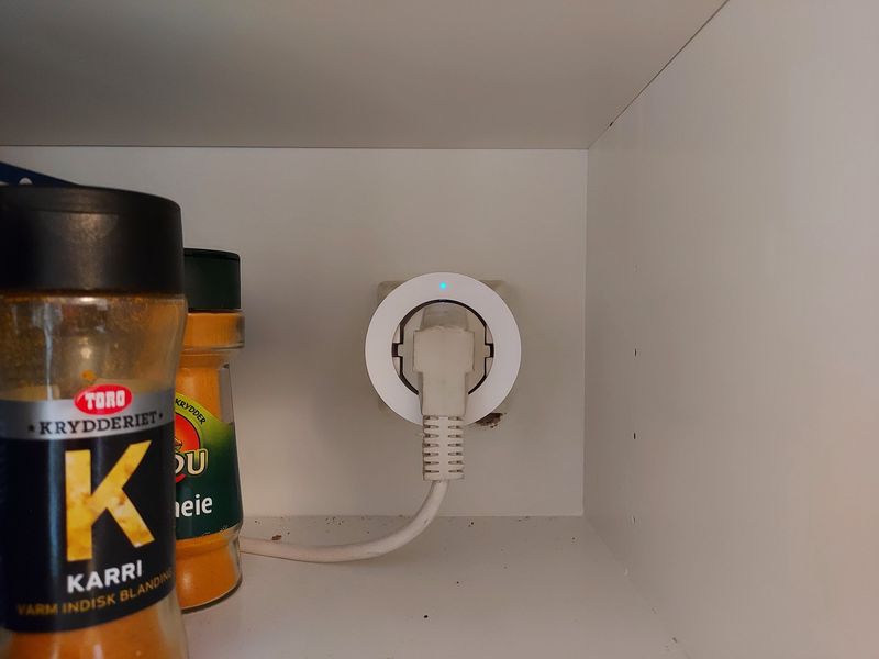Aqara smart plug in kitchen cabinet