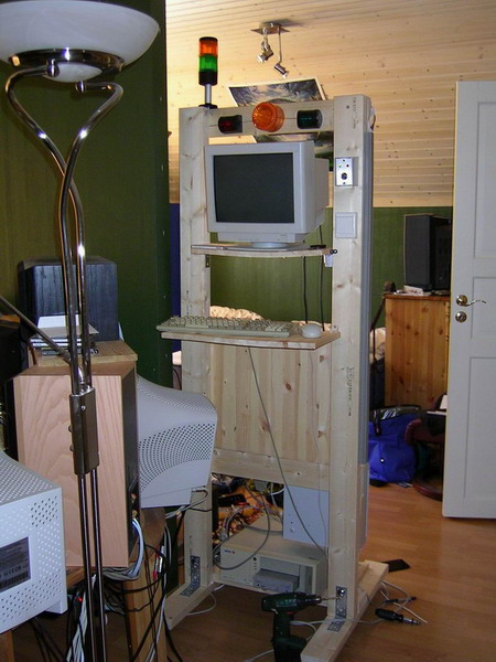 The first rack system I built, sommer of 2004